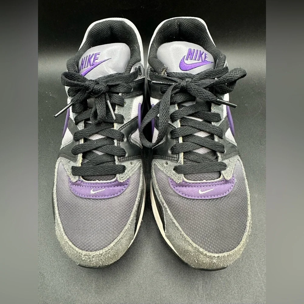 NIKE AIR MAX 2010 Command Shoes Womens size 7.5 Black/Grey/Purple #397690-005 - Picture 2 of 7